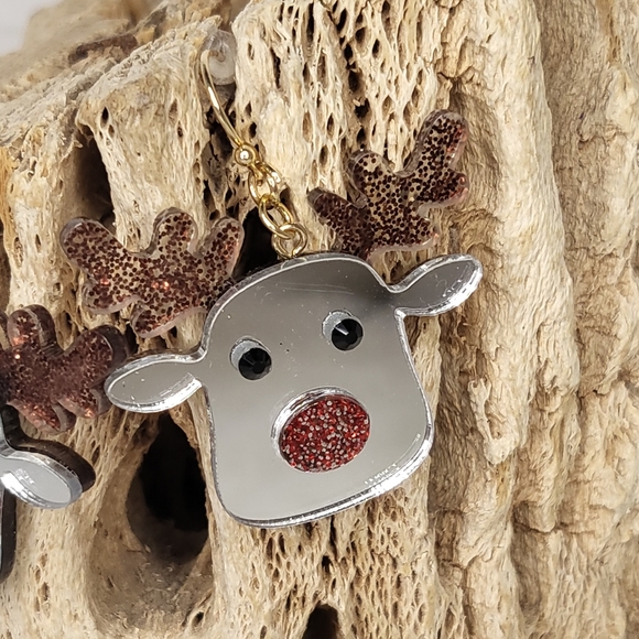 Reindeer Holiday Earrings - Picture 3 of 8